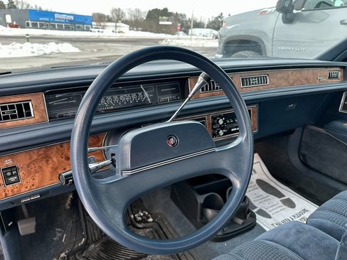 Used 1990 Buick Le Sabre Custom image 5