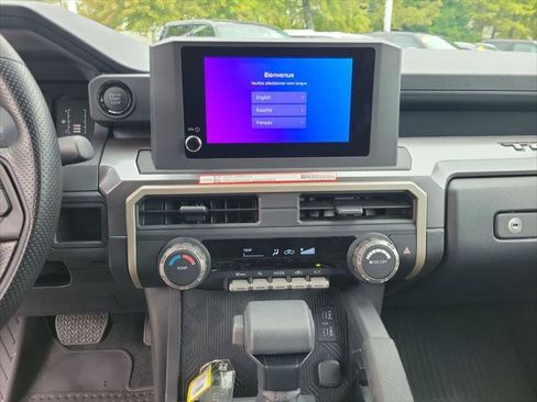 Certified 2026 Toyota Tacoma SR5 AWD/4WD image 18