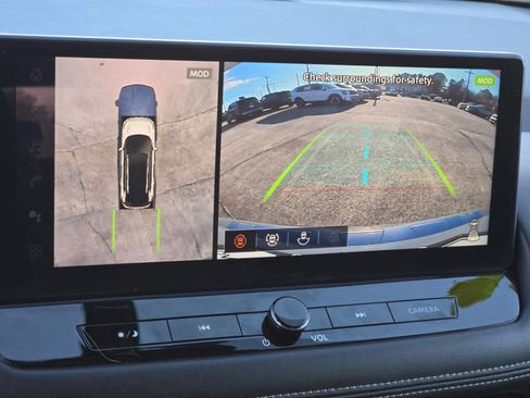 Used 2025 Nissan Rogue Platinum w/ Platinum Premium Package image 25