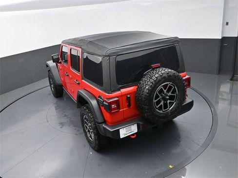 New 2025 Jeep Wrangler Unlimited Rubicon image 13