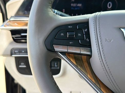 Used 2022 Cadillac Escalade Sport Platinum w/ Heavy-Duty Trailer Package AWD/4WD image 39