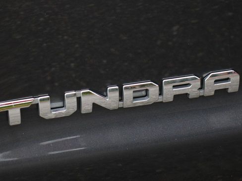 Used 2015 Toyota Tundra SR5 w/ TRD Off Road Package image 46