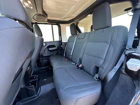 Used 2020 Jeep Wrangler Unlimited Sport AWD/4WD image 17