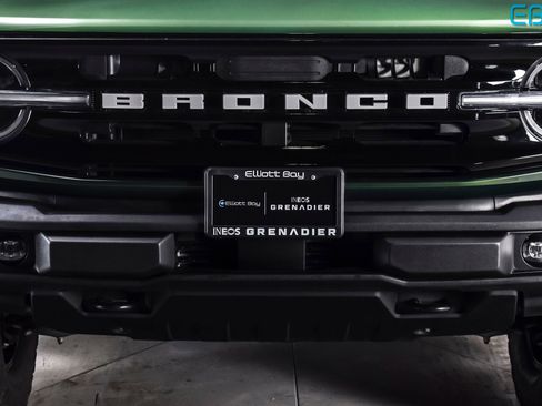 Used 2025 Ford Bronco Outer Banks image 9