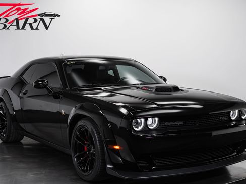 Used 2021 Dodge Challenger R/T Scat Pack RWD image 7
