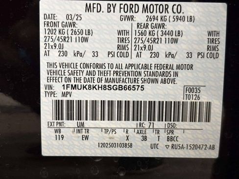 Used 2025 Ford Explorer ST-Line w/ ST-Line Street Pack AWD/4WD image 39
