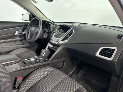 Used 2017 GMC Terrain SLE FWD image 25