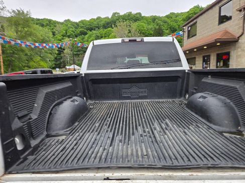 Used 2014 RAM 2500 Tradesman w/ Chrome Appearance Group AWD/4WD image 16