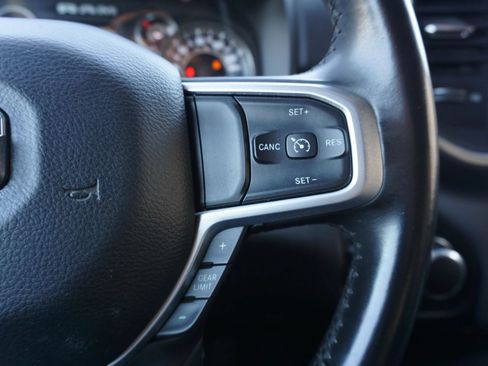 Used 2019 RAM 1500 Big Horn AWD/4WD image 35
