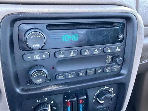 Used 2004 Chevrolet TrailBlazer LS image 30