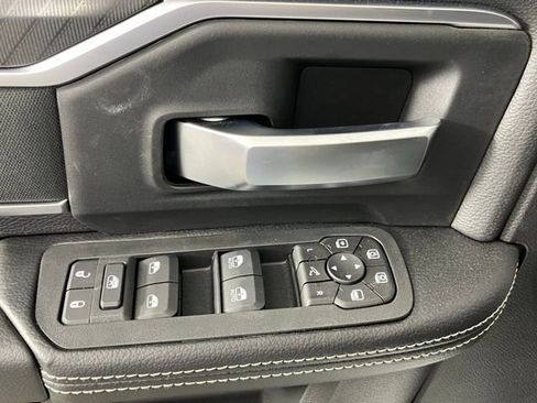 New 2026 RAM 2500 Big Horn AWD/4WD image 21