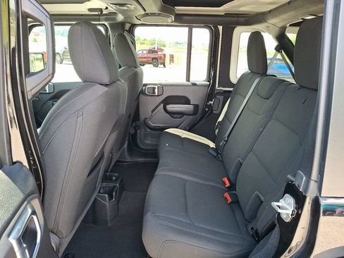 Used 2021 Jeep Wrangler Unlimited Sport AWD/4WD image 10