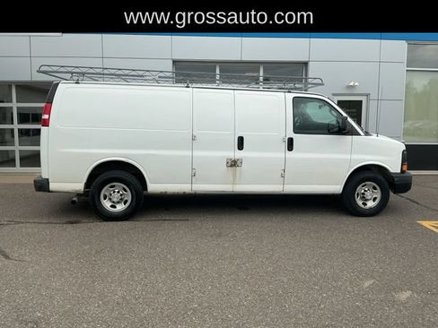 Used 2016 Chevrolet Express 3500 Extended RWD image 8