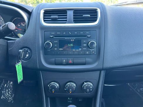 Used 2013 Dodge Avenger SXT FWD image 27