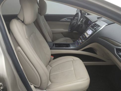 Used 2017 Lincoln MKZ Reserve image 21