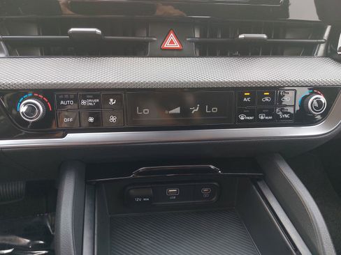 New 2025 Kia Sportage LX image 21