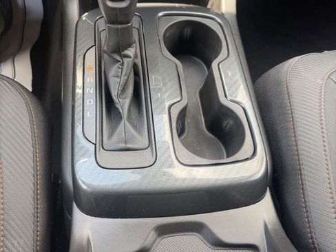 Used 2021 GMC Canyon AT4 w/ Driver Alert Package AWD/4WD image 15