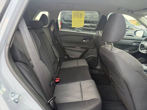 Used 2026 Nissan Rogue SV FWD image 35