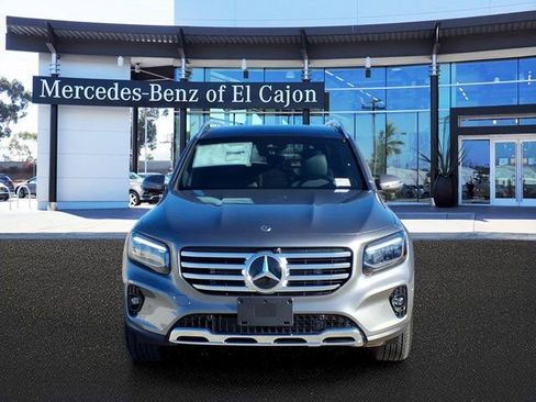New 2026 Mercedes-Benz GLB 250 image 2