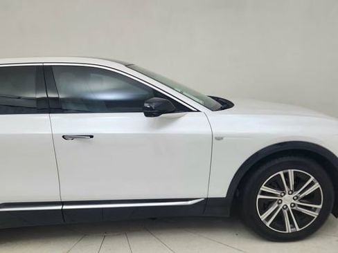 Used 2024 Cadillac Lyriq Luxury image 8