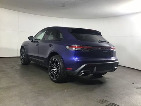 Certified 2026 Porsche Macan AWD/4WD image 3