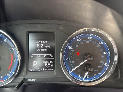 Used 2017 Toyota Corolla LE image 38