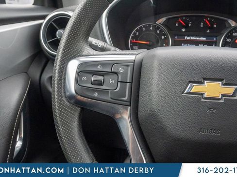 Used 2025 Chevrolet Blazer LT FWD image 11