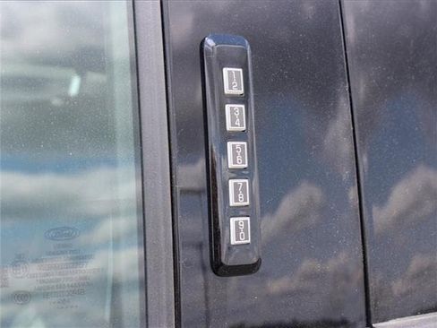 Used 2024 Ford F150 XLT image 45