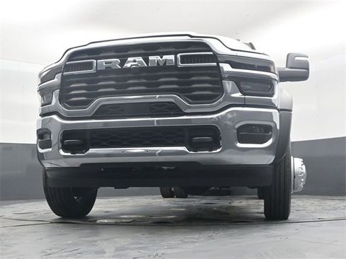 New 2026 RAM 5500 Tradesman image 43