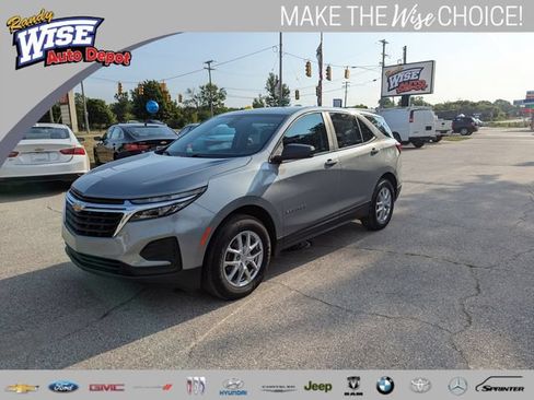 Used 2024 Chevrolet Equinox LS w/ LS Convenience Package AWD/4WD image 7