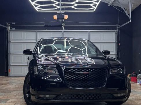 Used 2023 Chrysler 300 S RWD image 1