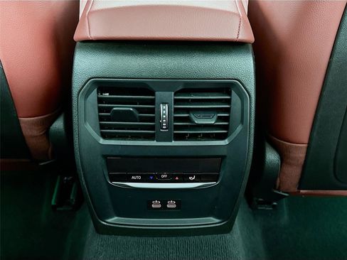 Certified 2023 BMW 330i xDrive Sedan w/ Premium Package image 27