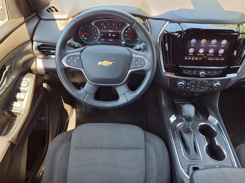 Used 2023 Chevrolet Traverse LT w/ LPO, Floor Liner Package AWD/4WD image 6
