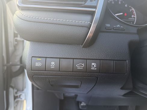 Used 2024 Toyota Camry SE w/ Convenience Package image 20