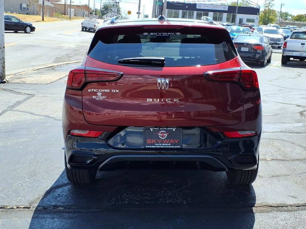 Used 2025 Buick Encore GX Sport Touring w/ Advanced Technology Package FWD image 5
