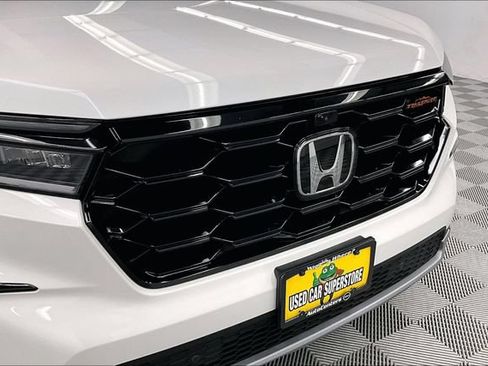 Used 2024 Honda Pilot TrailSport image 35