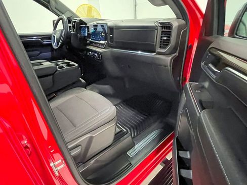Used 2024 Chevrolet Silverado 1500 LT image 26