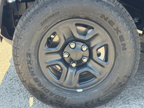 Used 2026 Jeep Wrangler Unlimited Sport AWD/4WD image 10