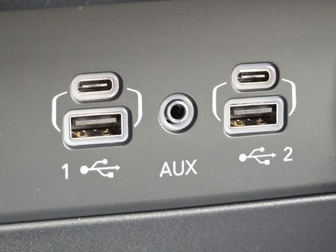 Used 2025 Jeep Grand Cherokee L Limited image 12