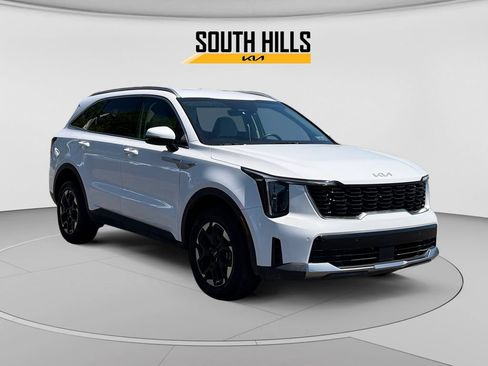Certified 2025 Kia Sorento S AWD/4WD image 7