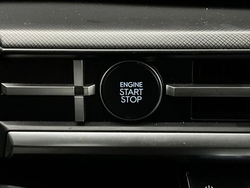 Used 2025 Hyundai Santa Fe SEL image 27