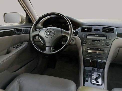 Used 2004 Lexus ES 330 image 8