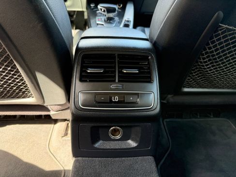 Used 2017 Audi A4 2.0T Premium FWD image 30