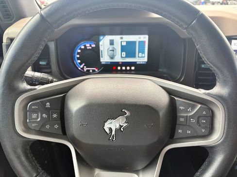 Used 2023 Ford Bronco Wildtrak AWD/4WD image 15