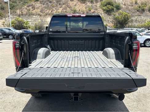 New 2025 GMC Sierra 2500 AT4 w/ AT4 Premium Plus Package image 31
