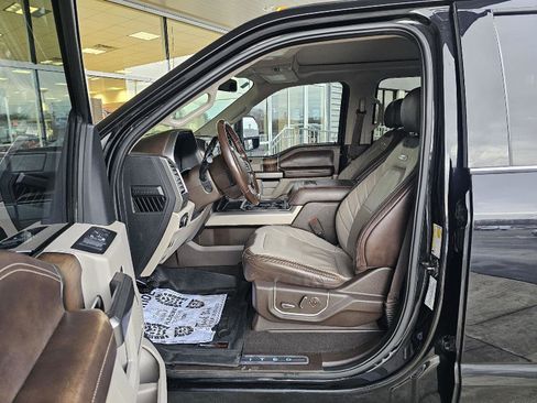 Used 2019 Ford F250 Limited image 19