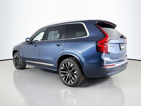Certified 2026 Volvo XC90 B6 Plus w/ Protection Package Premier AWD/4WD image 5