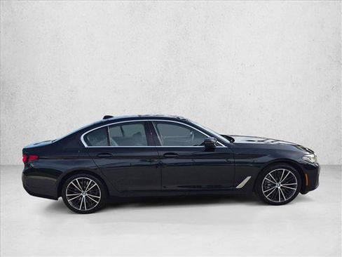 Used 2023 BMW 540i w/ Premium Package RWD image 4