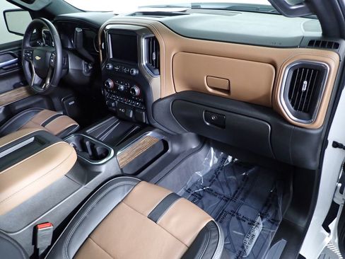 Used 2022 Chevrolet Silverado 1500 High Country w/ LPO, Dark Essentials Package image 49