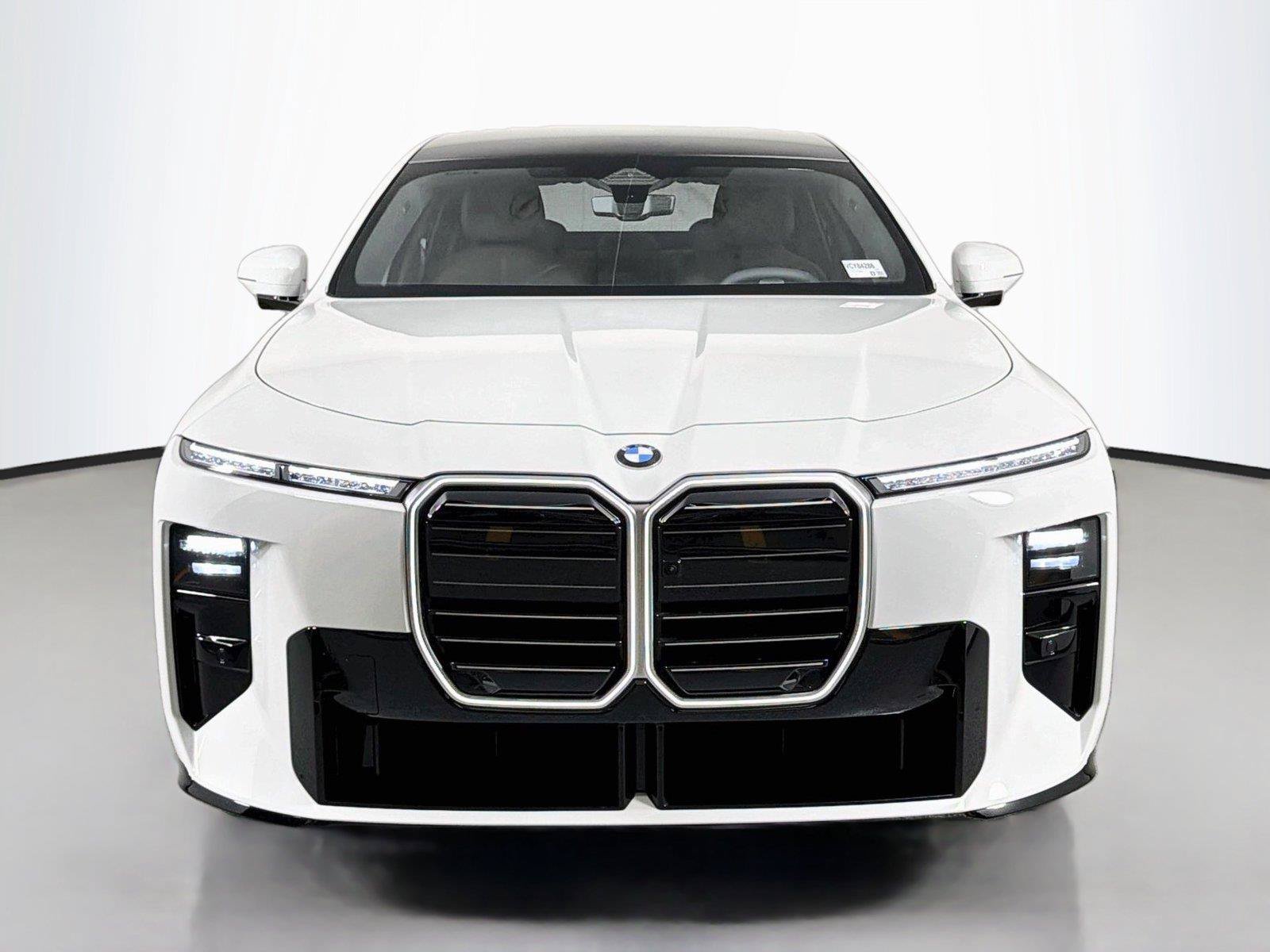 New 2027 BMW 740i xDrive w/ Premier Package AWD/4WD image 2